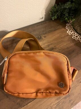 Lululemon Belt Bag 1L Sienna Brown